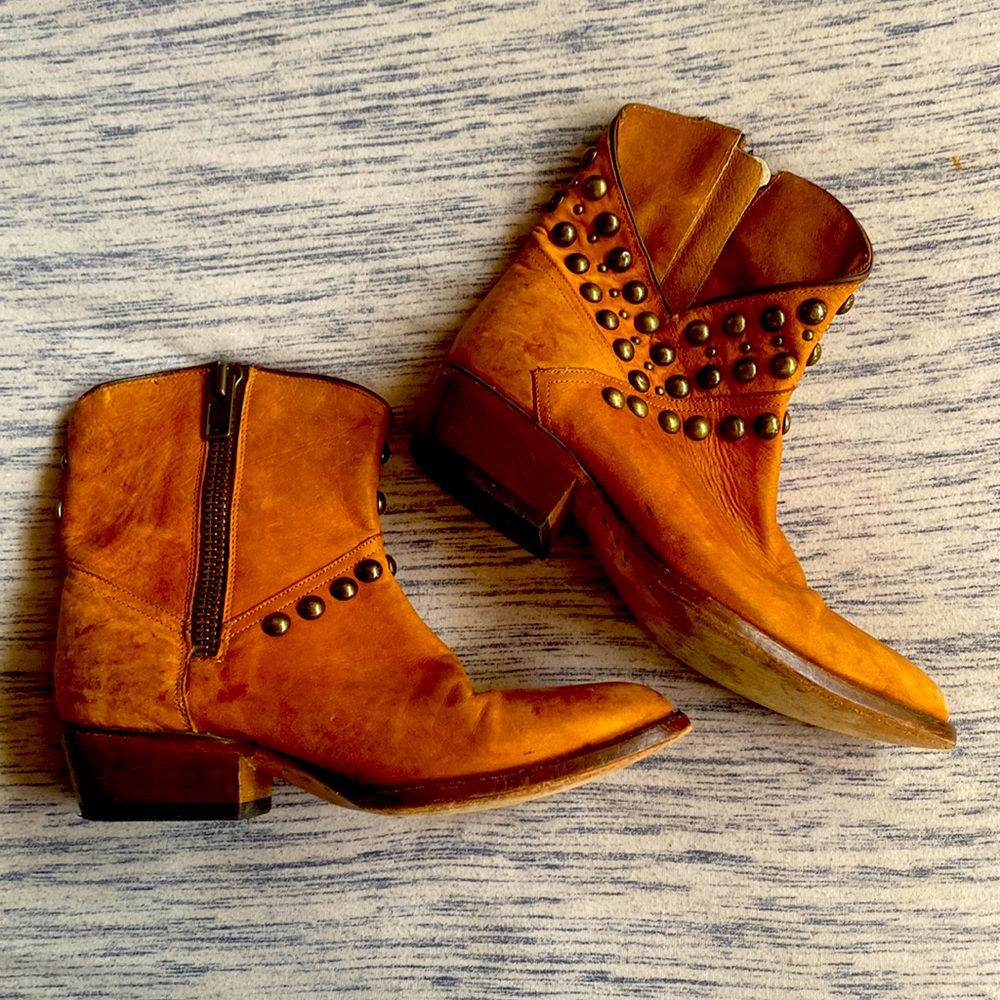 Matisse low cut leather boots size 7.5